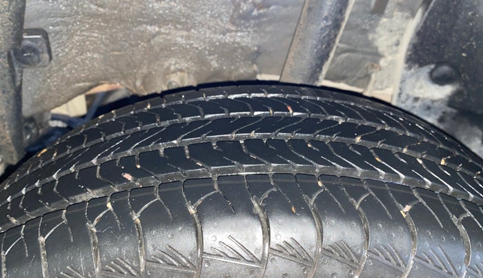 2020 Renault Duster RXZ 1.3 TURBO PETROL CVT, Petrol, Automatic, 42,498 km, Left Rear Tyre Tread