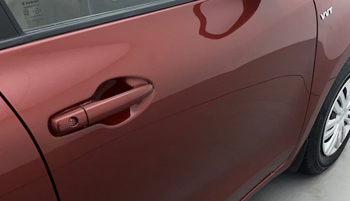 2017 Maruti Dzire VXI AMT, Petrol, Automatic, 33,246 km, Driver-side door - Slightly dented