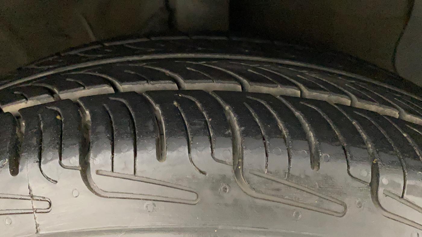 2019 Hyundai NEW SANTRO SPORTZ AMT, Petrol, Automatic, 52,656 km, Right Front Tyre Tread