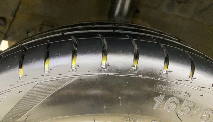 2014 Hyundai Grand i10 ASTA 1.2 KAPPA VTVT, Petrol, Manual, 76,044 km, Right Rear Tyre Tread