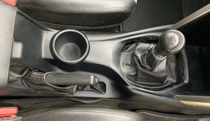 2018 Toyota Innova Crysta 2.4 GX 8 STR, Diesel, Manual, 1,06,871 km, Gear Lever