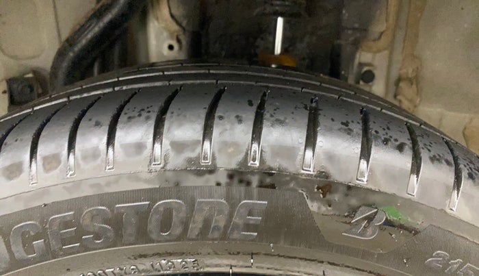 2021 Hyundai ALCAZAR 1.5 SIGNATURE MT 6STR, Diesel, Manual, 1,39,134 km, Left Rear Tyre Tread