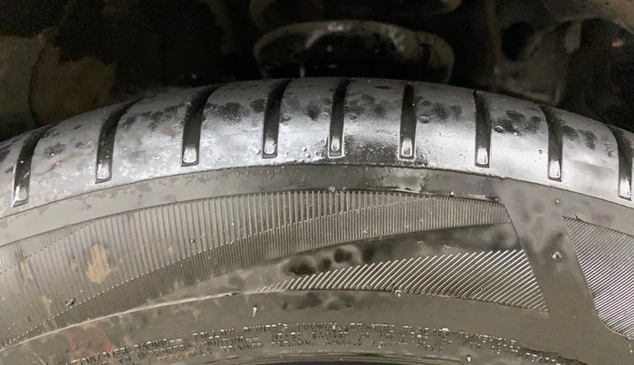 2021 Hyundai ALCAZAR 1.5 SIGNATURE MT 6STR, Diesel, Manual, 1,39,134 km, Left Front Tyre Tread