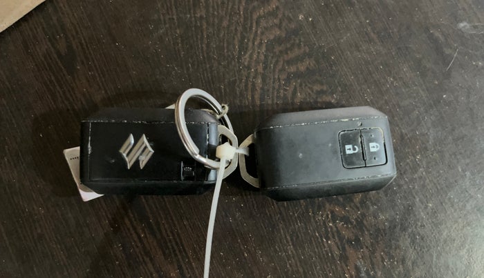 2019 Maruti Baleno ZETA PETROL 1.2, Petrol, Manual, 64,240 km, Key Close Up