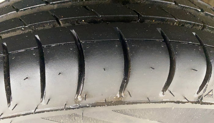 2021 Maruti Alto VXI PLUS, Petrol, Manual, 34,320 km, Right Rear Tyre Tread