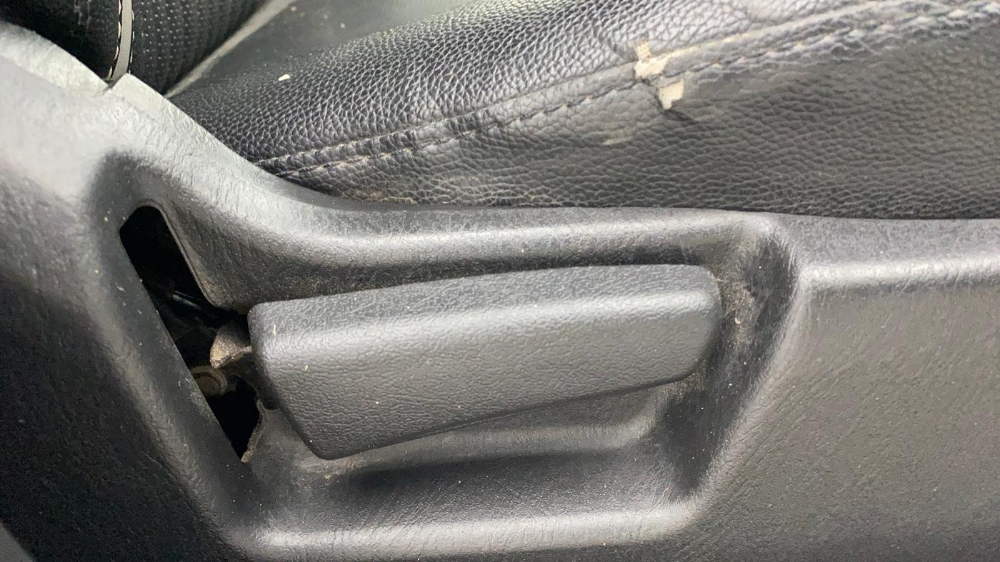 2021 Maruti Alto VXI PLUS, Petrol, Manual, 34,320 km, Driver Side Adjustment Panel
