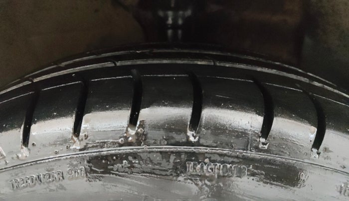 2020 Hyundai AURA S 1.2, Petrol, Manual, 54,167 km, Right Front Tyre Tread