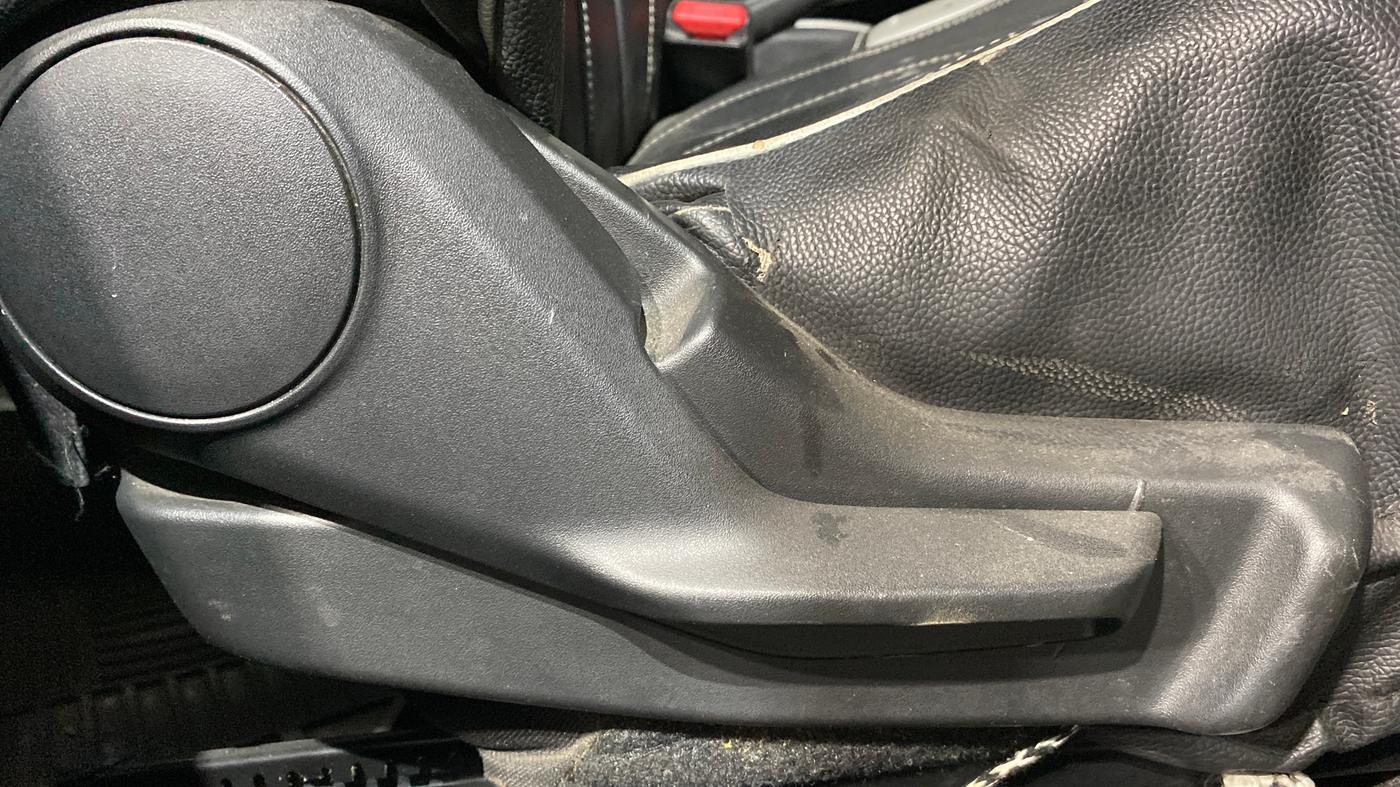 2018 Maruti Baleno DELTA PETROL 1.2, Petrol, Manual, 62,576 km, Driver Side Adjustment Panel