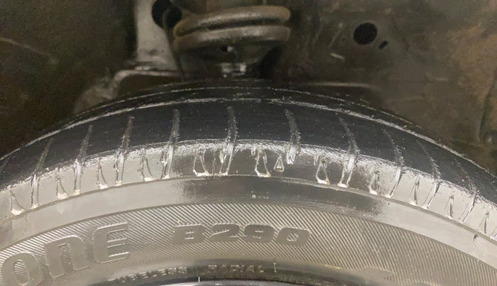 2014 Maruti Wagon R 1.0 VXI, Petrol, Manual, 1,15,085 km, Right Front Tyre Tread