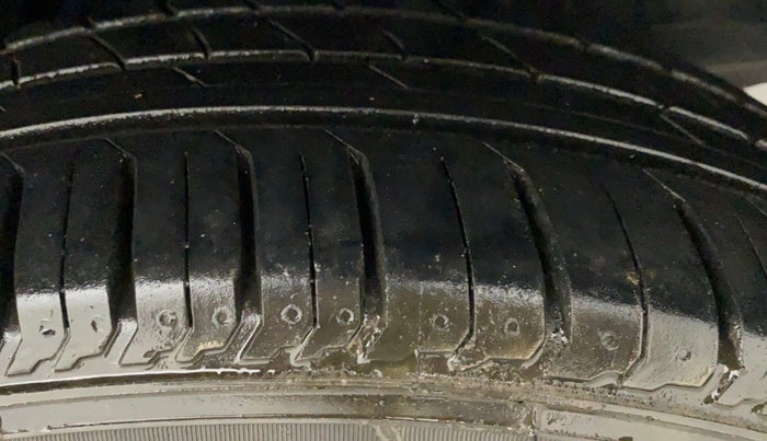 2018 Honda City 1.5L I-VTEC V MT, CNG, Manual, 60,060 km, Left Rear Tyre Tread