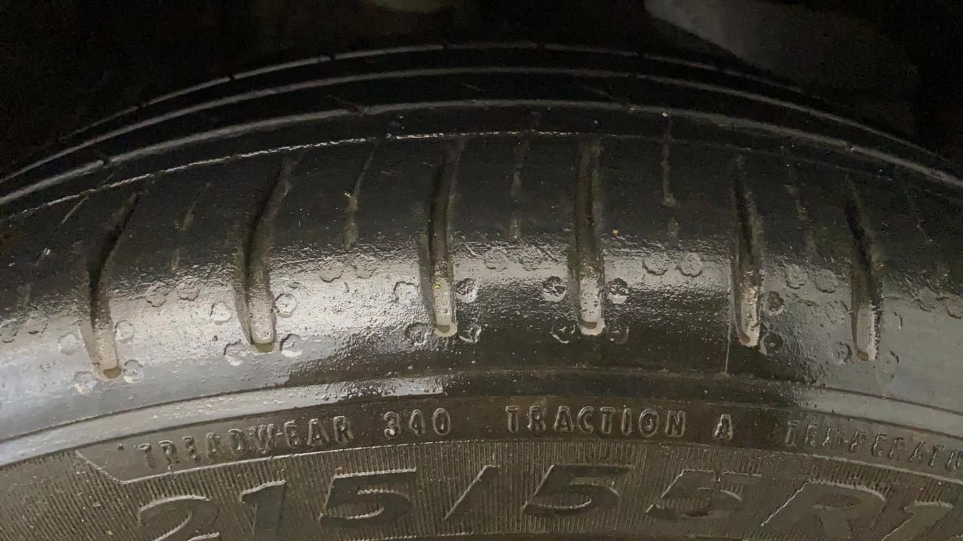 2023 MG HECTOR SHARP PRO 1.5 PETROL TURBO CVT PETROL, Petrol, Automatic, 45,399 km, Right Front Tyre Tread