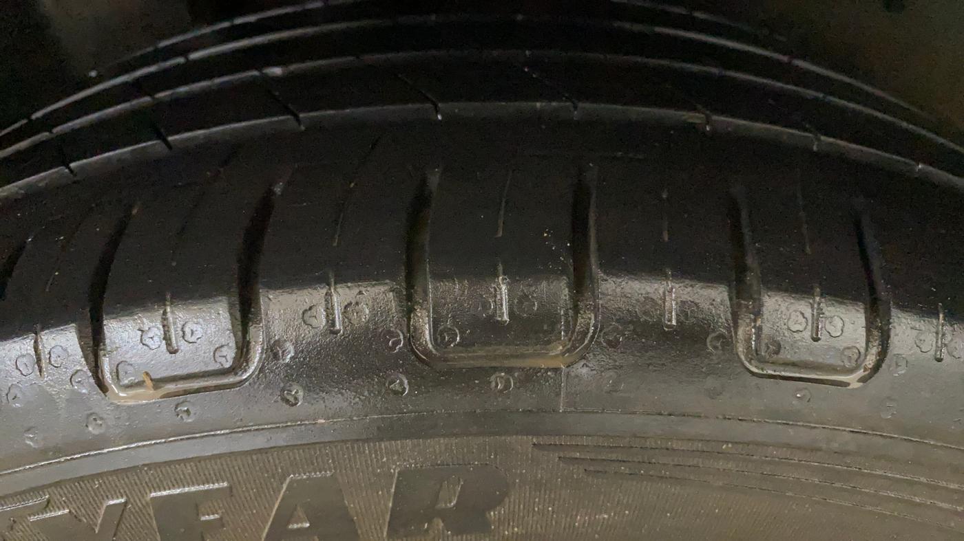 2023 MG HECTOR SHARP PRO 1.5 PETROL TURBO CVT PETROL, Petrol, Automatic, 45,399 km, Right Rear Tyre Tread