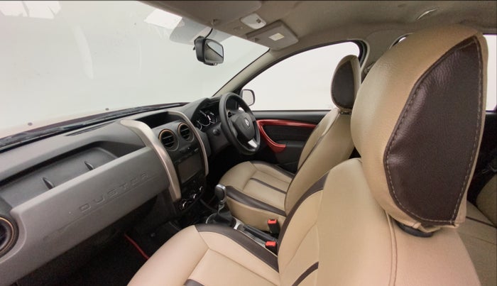 2018 Renault Duster RXS CVT, Petrol, Automatic, 29,311 km, Right Side Front Door Cabin