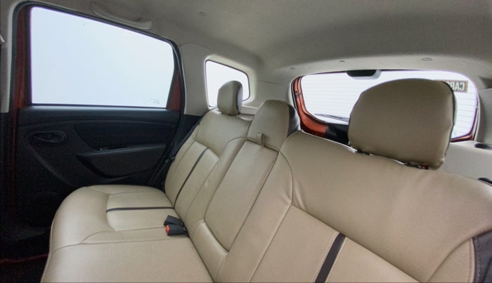2018 Renault Duster RXS CVT, Petrol, Automatic, 29,311 km, Right Side Rear Door Cabin
