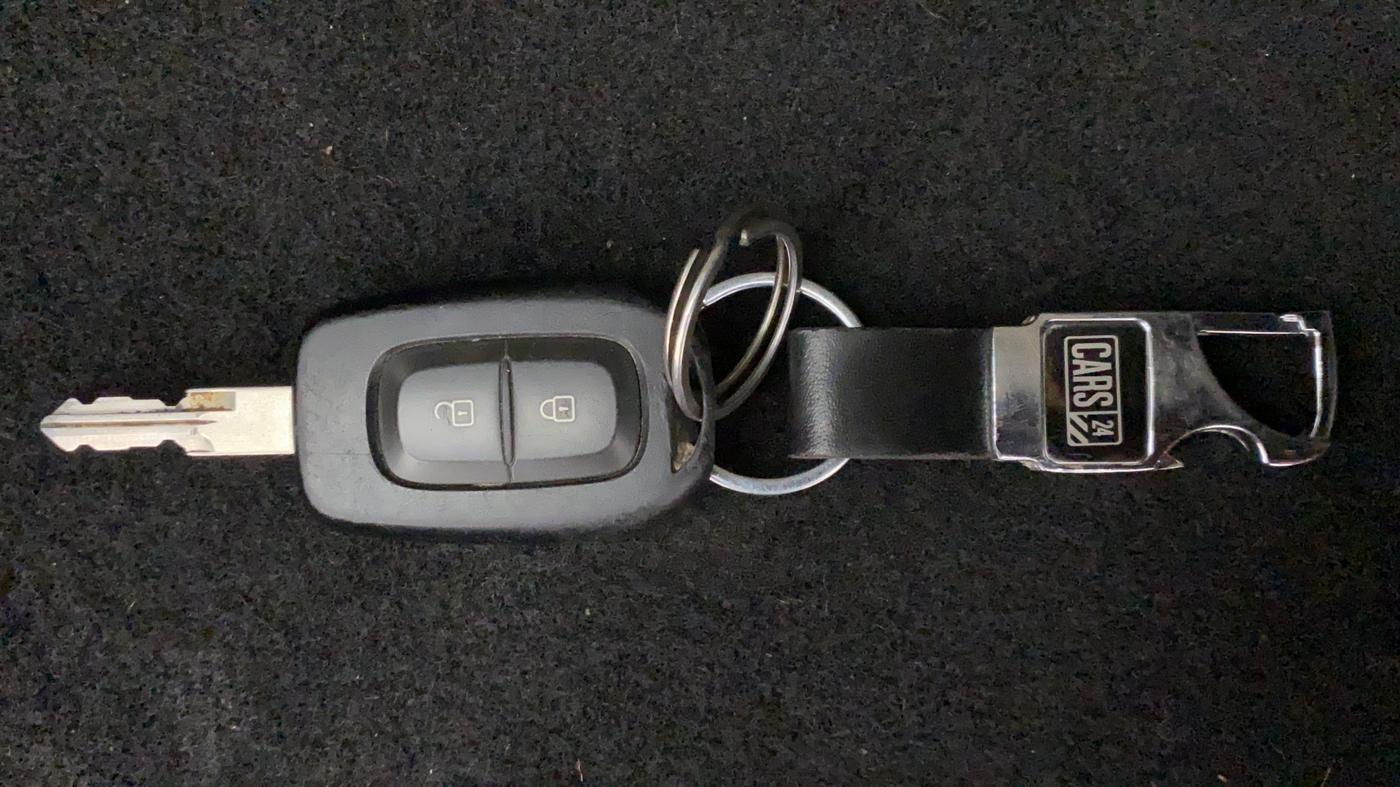 2018 Renault Duster RXS CVT, Petrol, Automatic, 29,311 km, Key Close Up