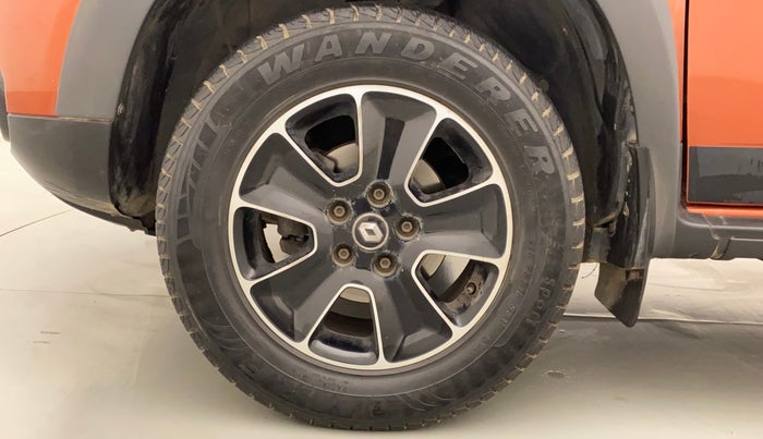 2018 Renault Duster RXS CVT, Petrol, Automatic, 29,311 km, Left Front Wheel