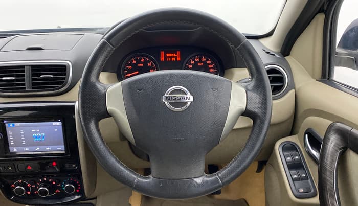 2015 Nissan Terrano XV D THP PREMIUM 110 PS, Diesel, Manual, 90,843 km, Steering Wheel Close Up