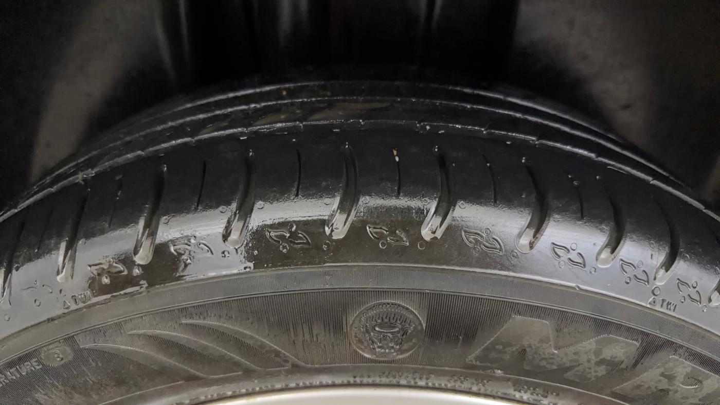2024 Volkswagen TAIGUN HIGHLINE 1.0 TSI AT, Petrol, Automatic, 35,344 km, Right Rear Tyre Tread