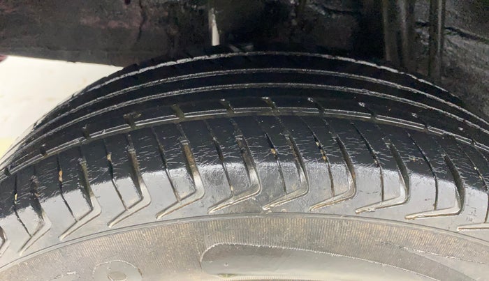 2019 Renault Kwid RXT 0.8 (O), Petrol, Manual, 55,158 km, Right Rear Tyre Tread