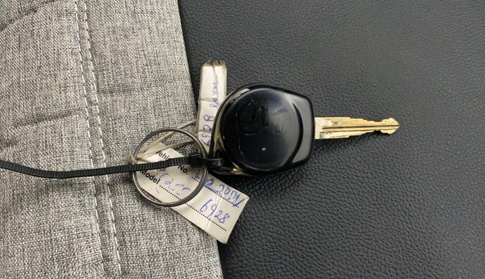 2019 Maruti Baleno DELTA PETROL 1.2, Petrol, Manual, 74,207 km, Key Close Up