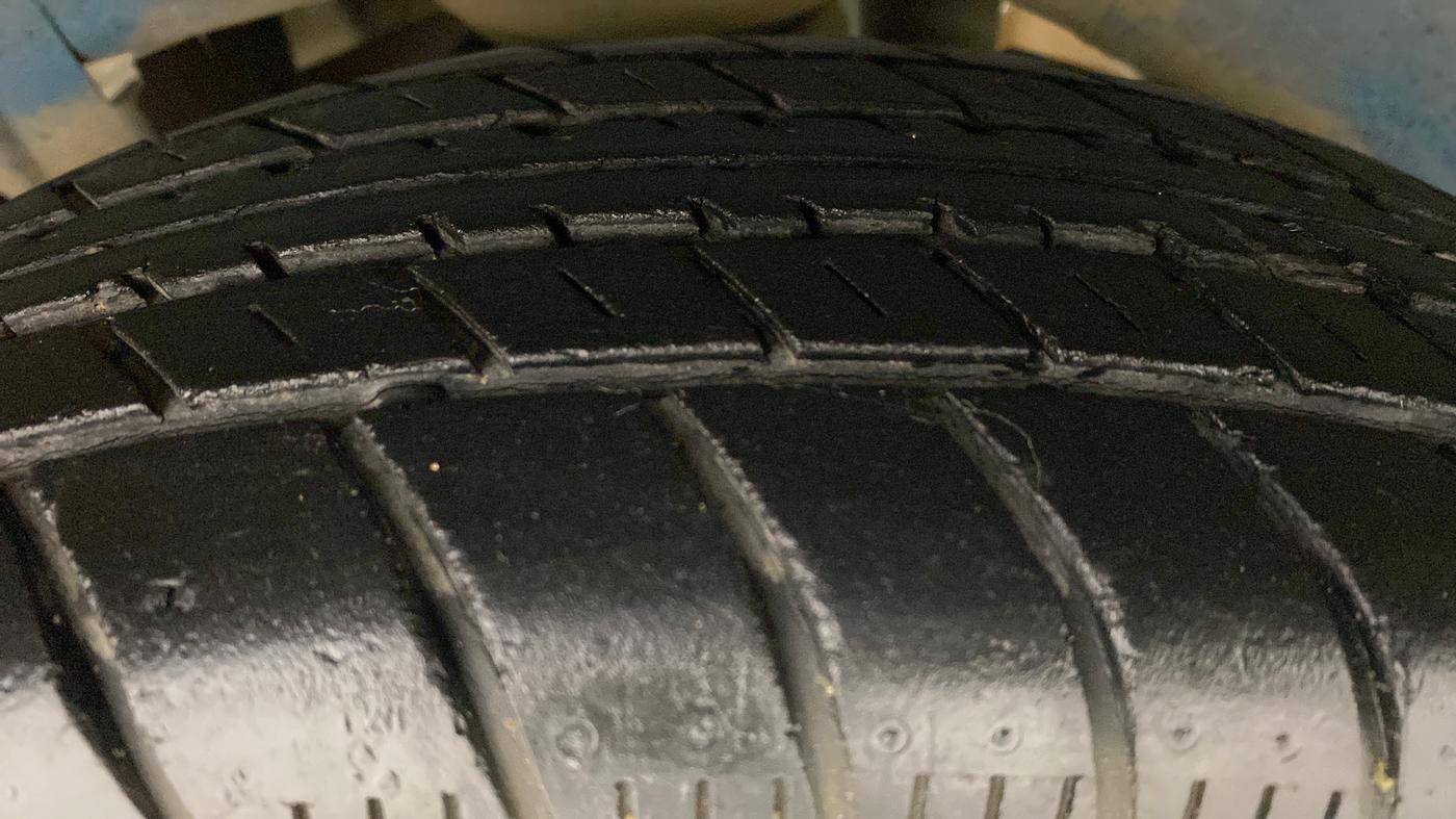 2013 Maruti A Star VXI ABS AT, Petrol, Automatic, 26,853 km, Right Rear Tyre Tread
