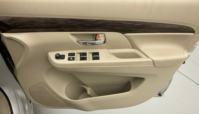 2019 Maruti Ertiga ZXI SHVS, Petrol, Manual, 90,579 km, Driver Side Door Panels Control