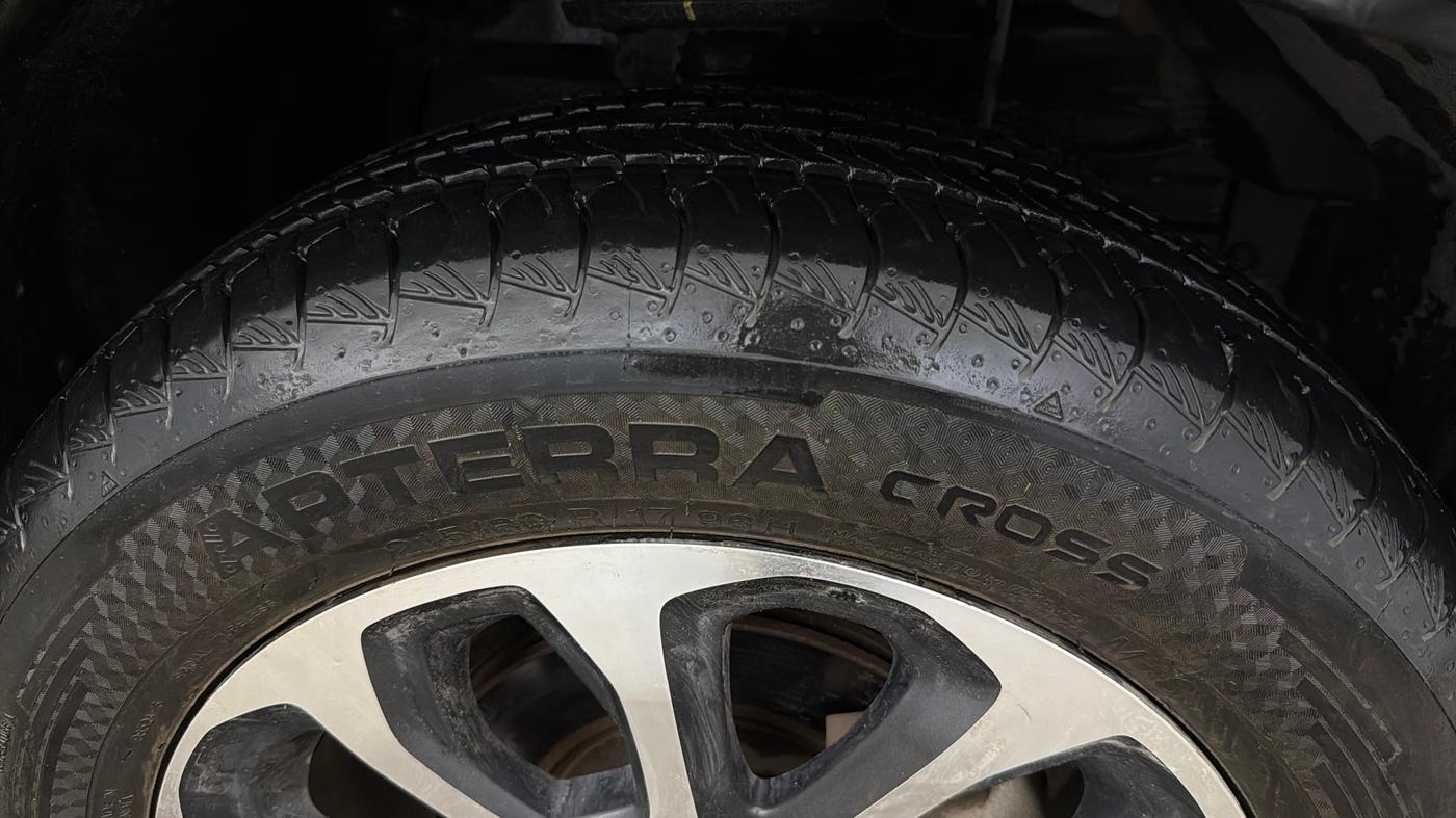 2023 Maruti Grand Vitara ZETA SMART HYBRID, Petrol, Manual, 11,403 km, Right Front Tyre Tread