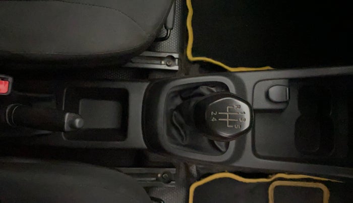 2017 Renault Kwid RXT 1.0, Petrol, Manual, 44,244 km, Gear Lever