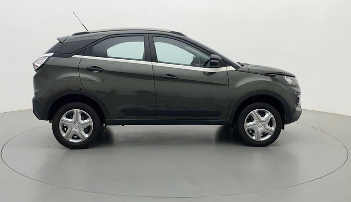 2021 Tata NEXON XM 1.2, Petrol, Manual, 45,386 km, Right Side