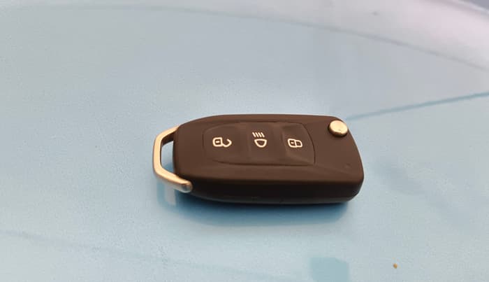 2017 Tata Tiago XZA PETROL, Petrol, Automatic, 27,361 km, Key Close Up