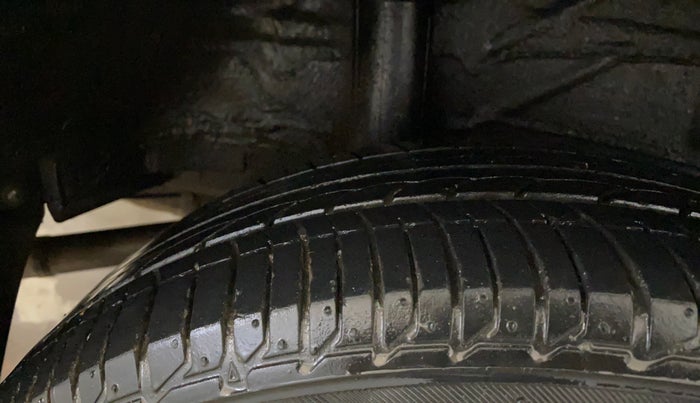 2019 Honda Amaze 1.2L I-VTEC S, CNG, Manual, 80,190 km, Right Rear Tyre Tread