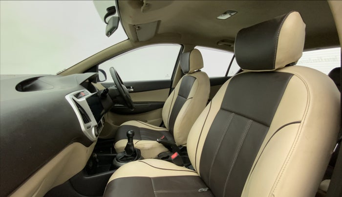 2013 Hyundai i20 MAGNA (O) 1.2, Petrol, Manual, 93,170 km, Right Side Front Door Cabin