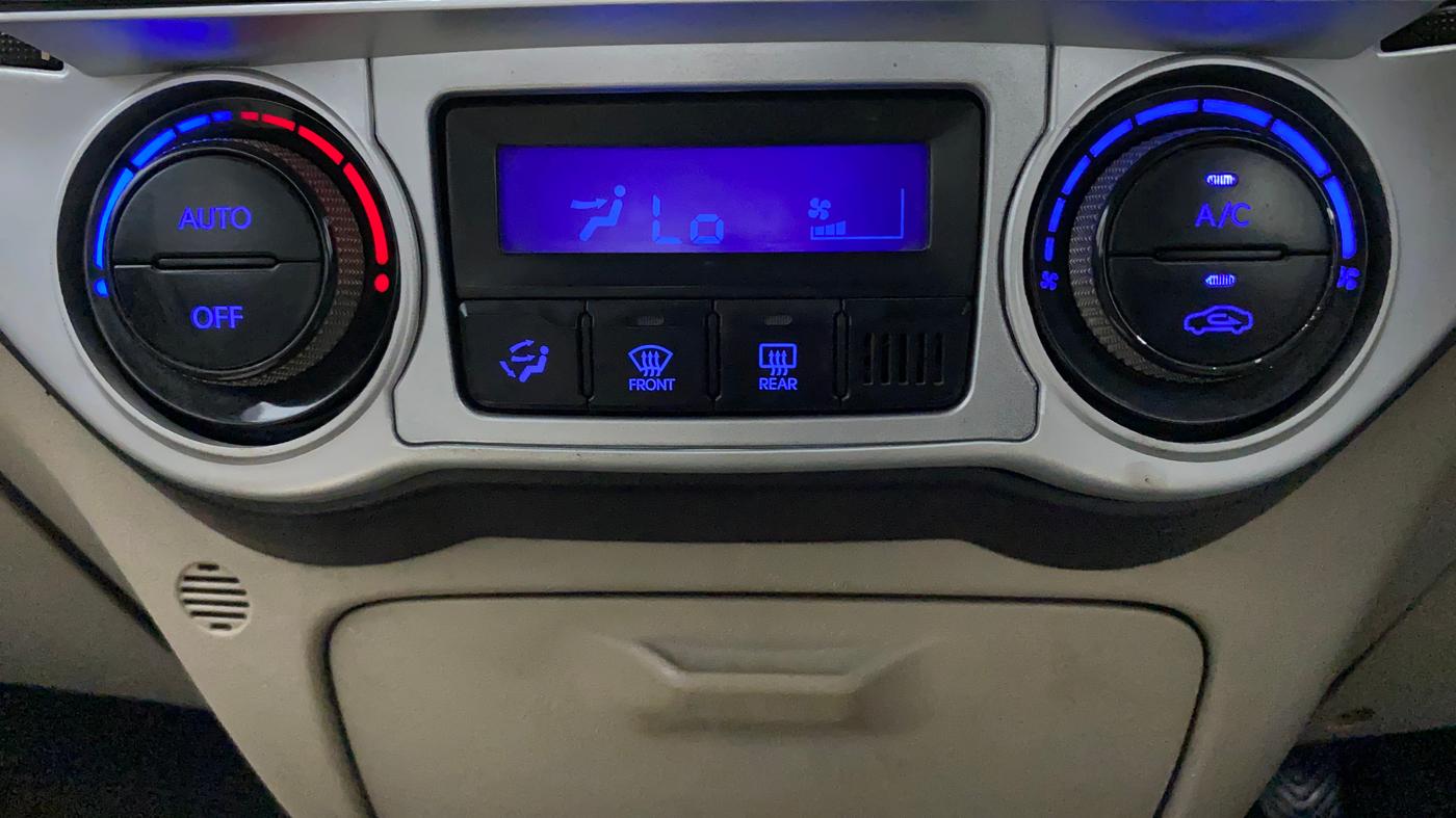 2013 Hyundai i20 MAGNA (O) 1.2, Petrol, Manual, 93,170 km, Automatic Climate Control