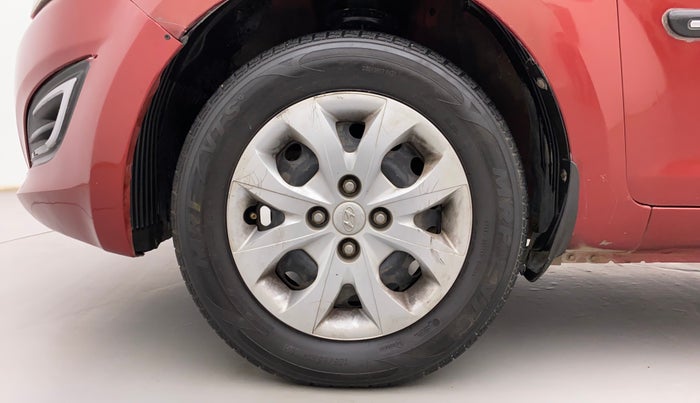2013 Hyundai i20 MAGNA (O) 1.2, Petrol, Manual, 93,170 km, Left Front Wheel