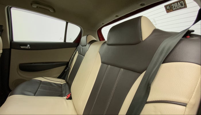 2013 Hyundai i20 MAGNA (O) 1.2, Petrol, Manual, 93,170 km, Right Side Rear Door Cabin