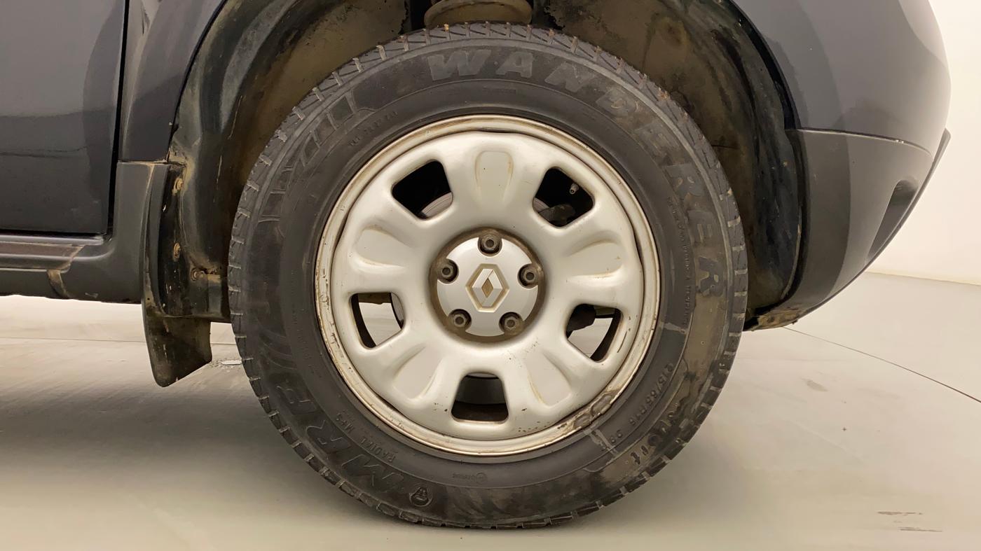 2014 Renault Duster 85 PS RXL PLUS DIESEL, Diesel, Manual, 66,604 km, Right Front Wheel