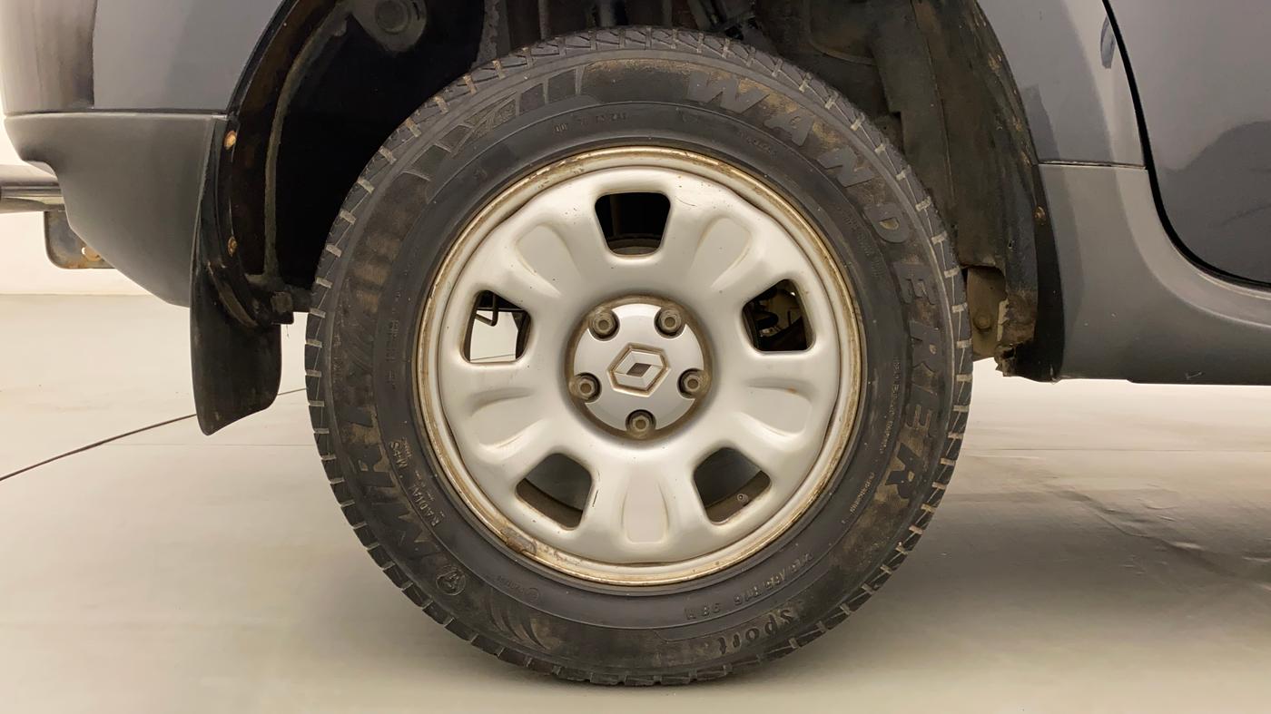 2014 Renault Duster 85 PS RXL PLUS DIESEL, Diesel, Manual, 66,604 km, Right Rear Wheel