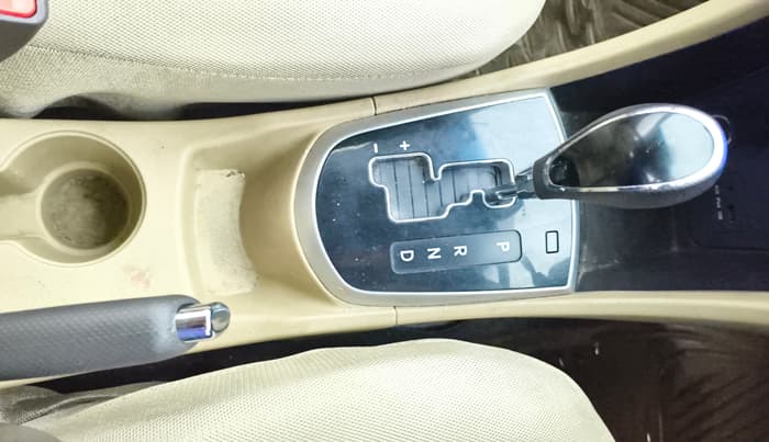 2013 Hyundai Verna FLUIDIC VTVT 1.6 EX AT, Petrol, Automatic, 81,462 km, Gear Lever