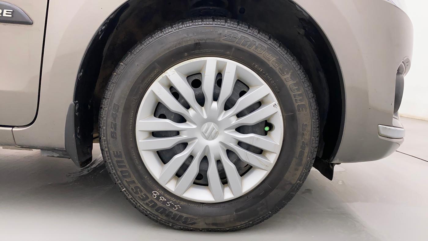 2017 Maruti Dzire VDI AMT, Diesel, Automatic, 1,10,277 km, Right Front Wheel