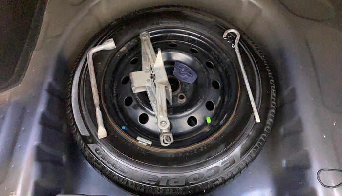 2017 Maruti Dzire VDI AMT, Diesel, Automatic, 1,10,277 km, Spare Tyre
