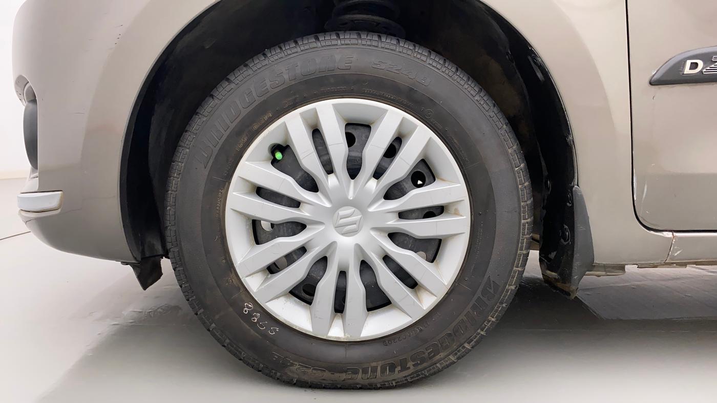 2017 Maruti Dzire VDI AMT, Diesel, Automatic, 1,10,277 km, Left Front Wheel