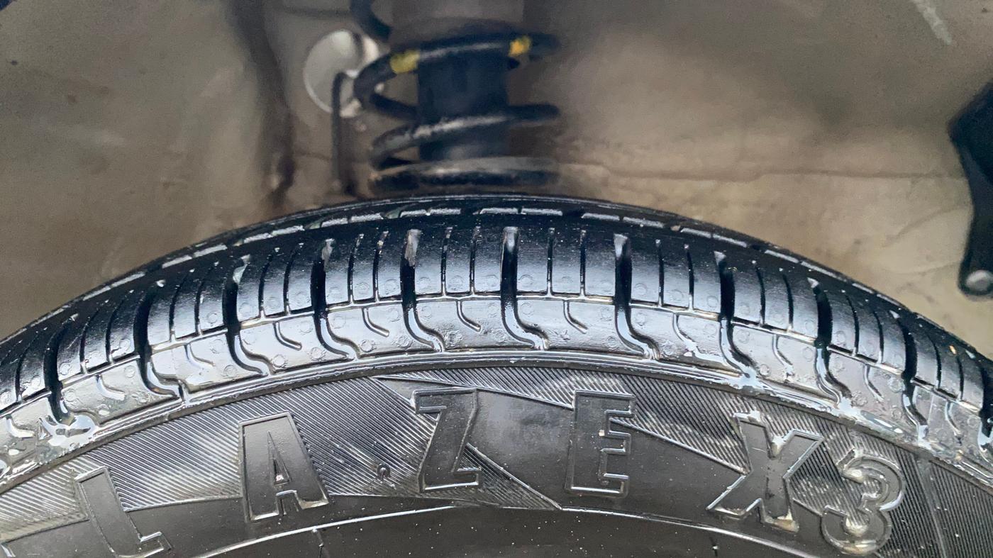 2018 Maruti Alto 800 LX, Petrol, Manual, 80,650 km, Right Front Tyre Tread