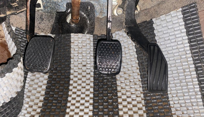 2018 Maruti Alto 800 LX, Petrol, Manual, 80,610 km, Pedals