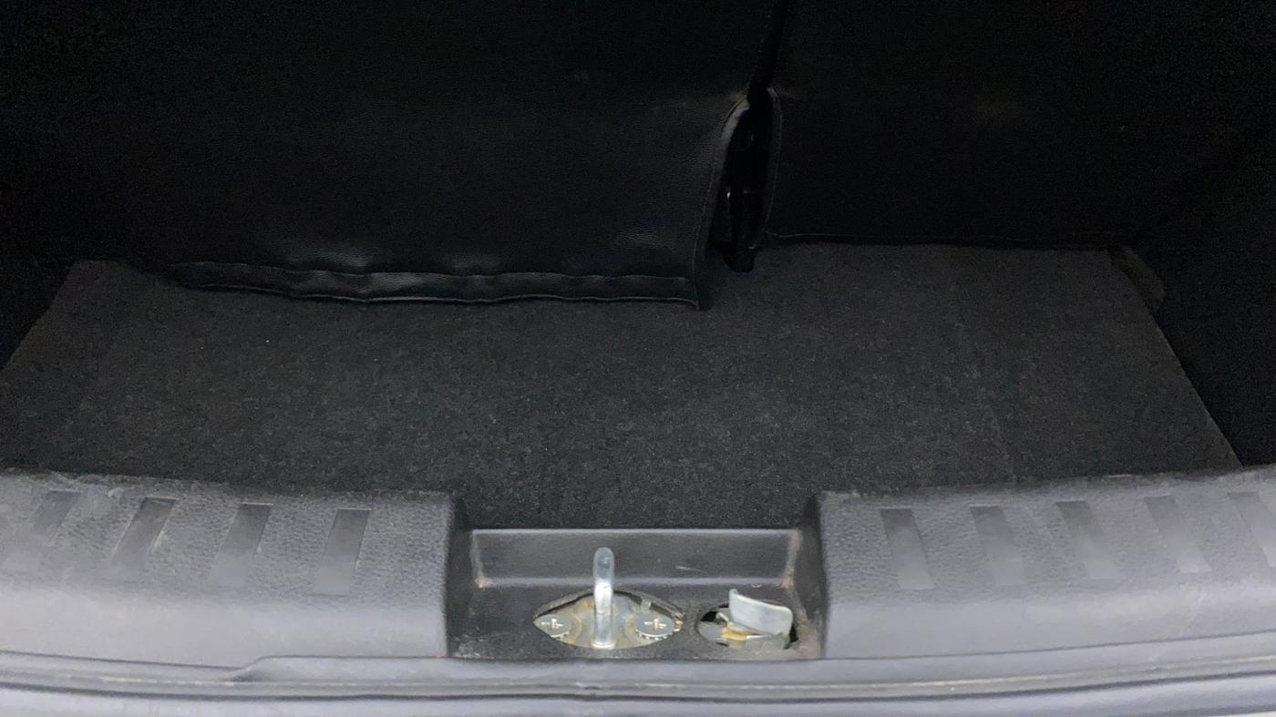 2016 Maruti Swift VDI ABS, Diesel, Manual, 86,292 km, Boot Inside