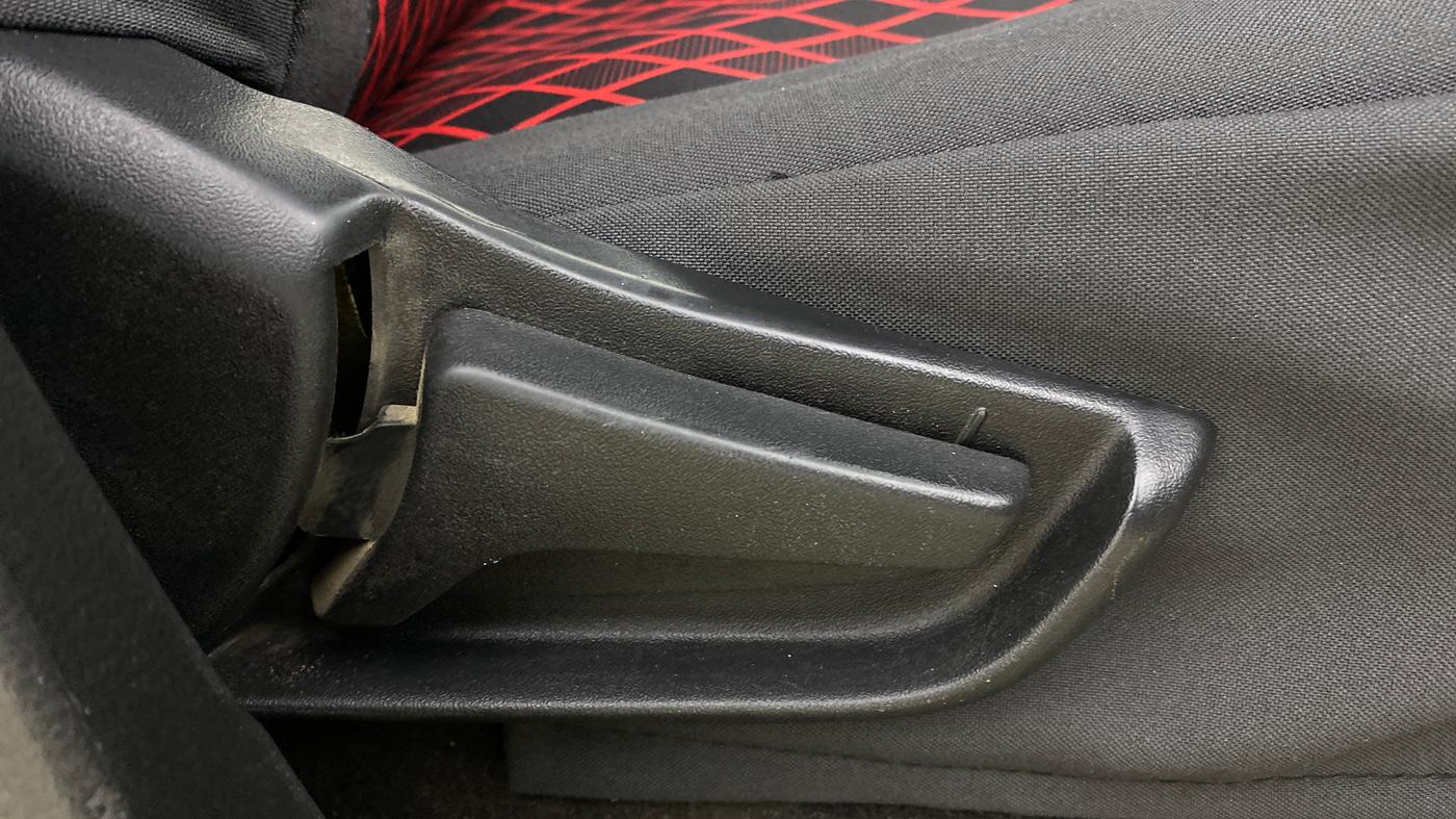 2019 Maruti S PRESSO VXI+, Petrol, Manual, 87,722 km, Driver Side Adjustment Panel