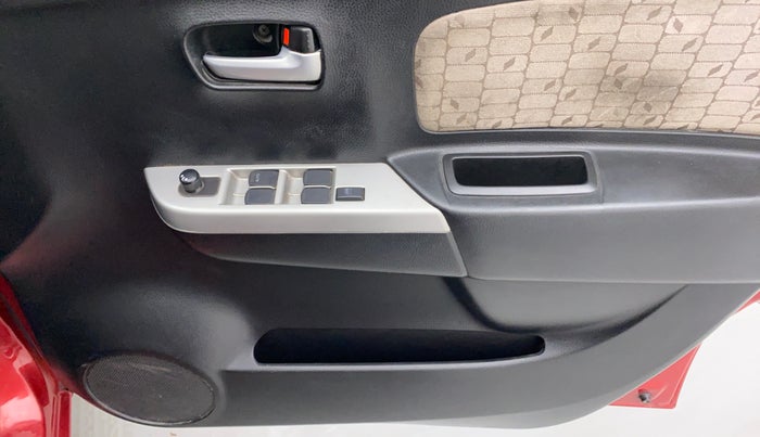 2013 Maruti Wagon R 1.0 VXI, Petrol, Manual, 54,879 km, Driver Side Door Panels Control