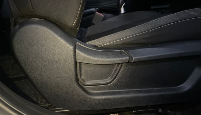 2022 Hyundai NEW I20 MAGNA 1.5 MT, Diesel, Manual, 47,457 km, Driver Side Adjustment Panel