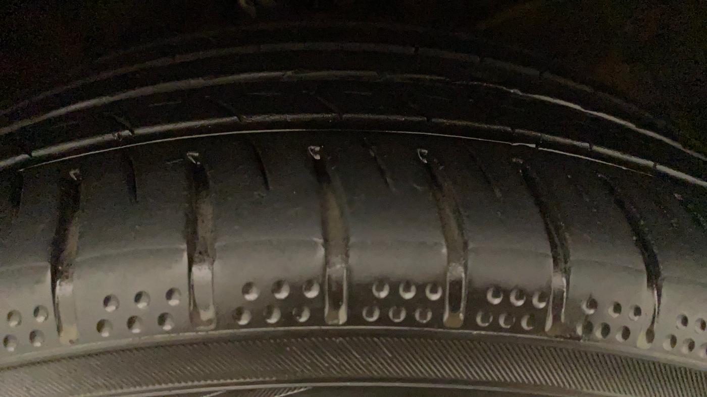2017 Maruti Baleno ZETA PETROL 1.2, CNG, Manual, 53,860 km, Right Front Tyre Tread