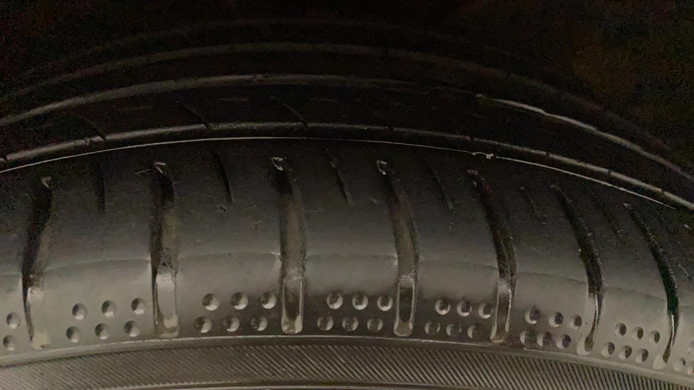 2017 Maruti Baleno ZETA PETROL 1.2, CNG, Manual, 53,860 km, Left Rear Tyre Tread