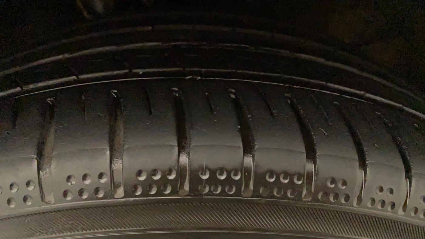 2017 Maruti Baleno ZETA PETROL 1.2, CNG, Manual, 53,860 km, Left Front Tyre Tread